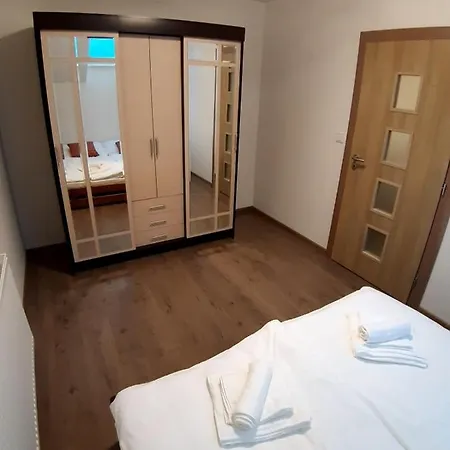 Hrnciarska * كَشّا